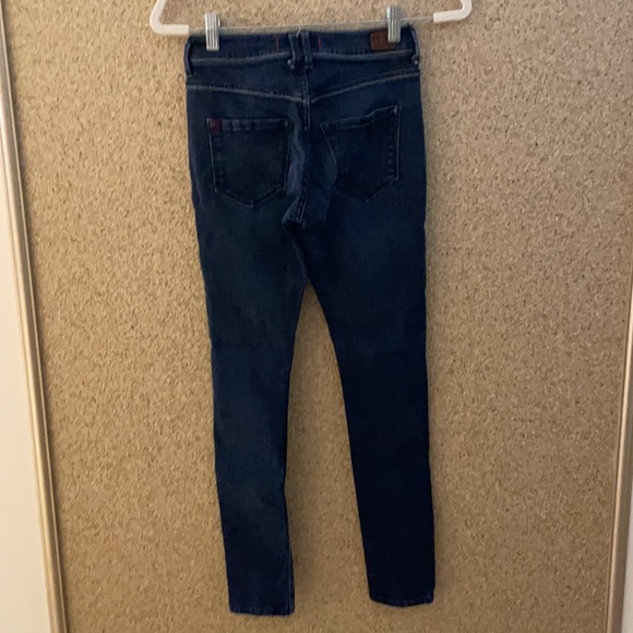 Used jeans that are still in good quality! - Picture 2 of 3